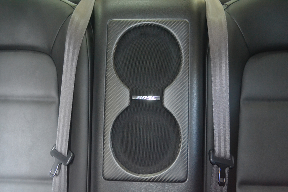 RSW Carbon BOSE Speaker Panel for GT-R